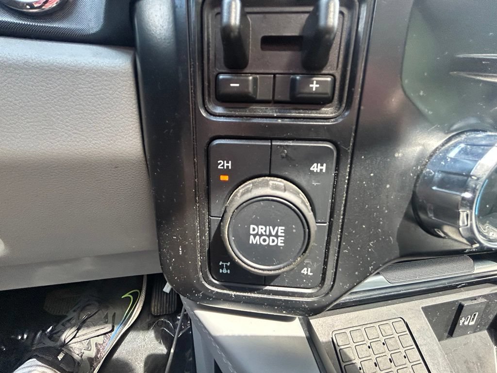 Used 2024 Ford F350 Limited w/ FX4 Off-Road Package AWD/4WD image 20