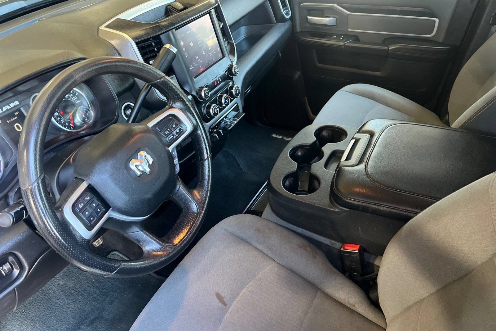 Used 2022 RAM 2500 Big Horn AWD/4WD image 10