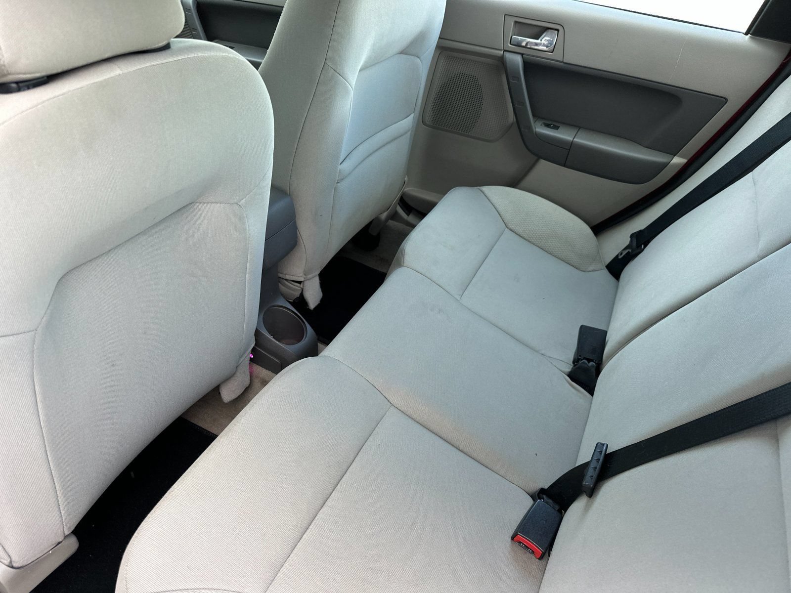 Used 2009 Ford Focus SES FWD image 11