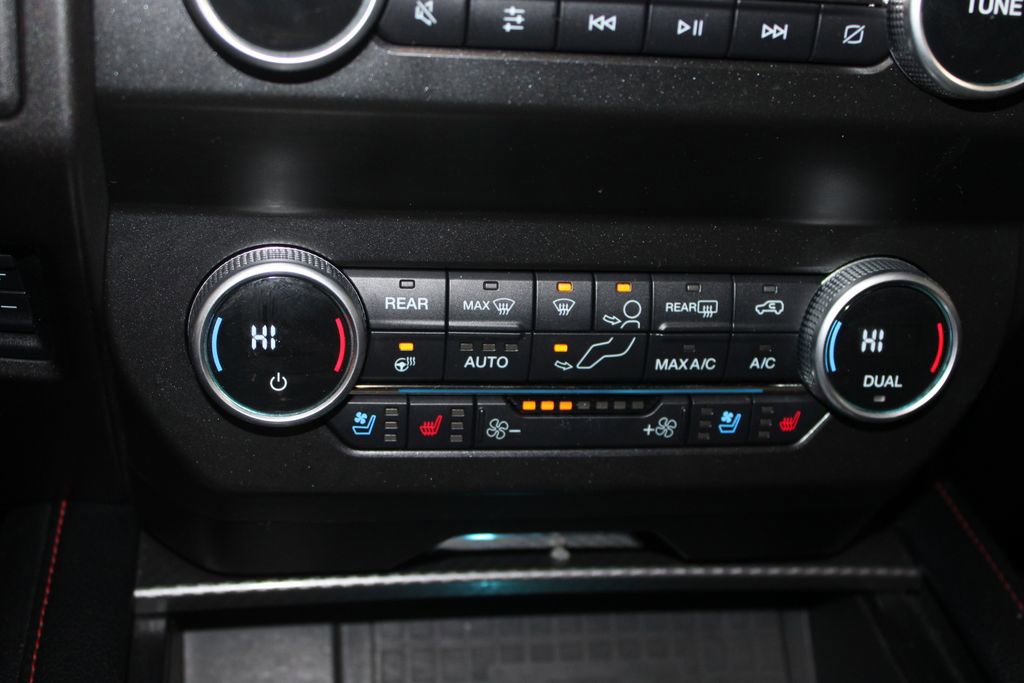 Used 2019 Ford Expedition Limited w/ Equipment Group 303A image 32