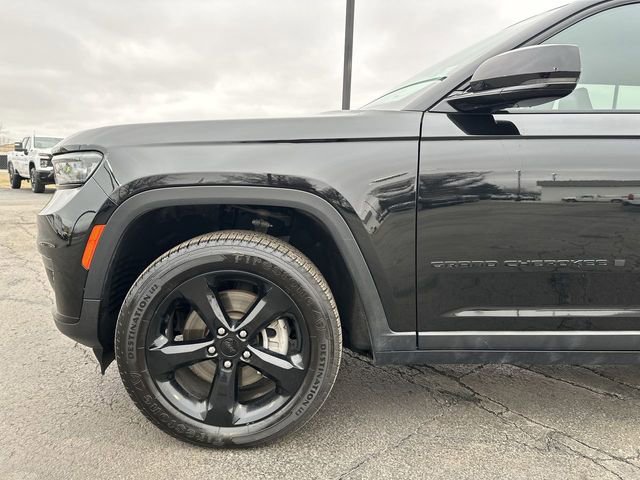 Used 2023 Jeep Grand Cherokee L Laredo image 33