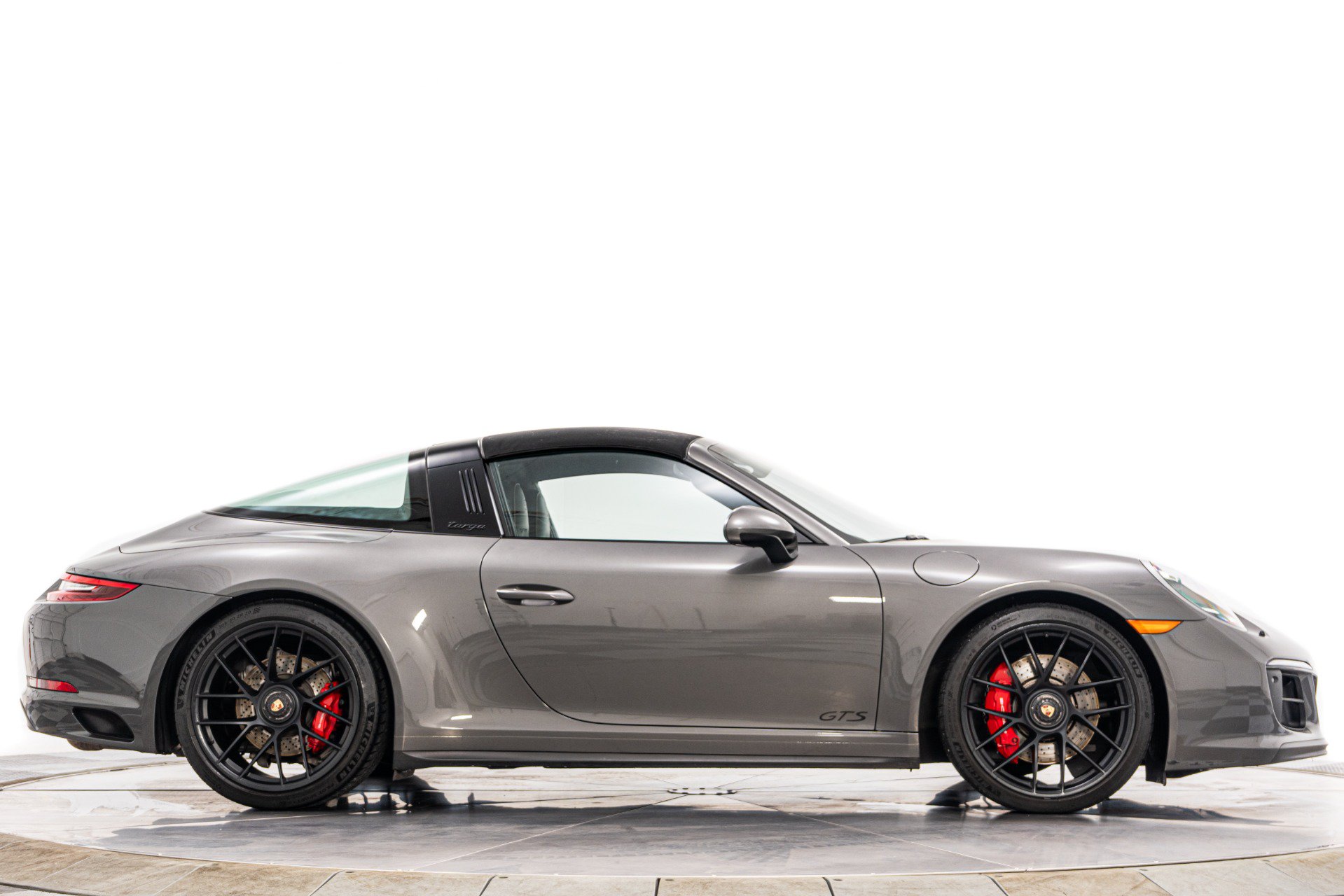 Used 2018 Porsche 911 Targa 4 GTS AWD/4WD image 18
