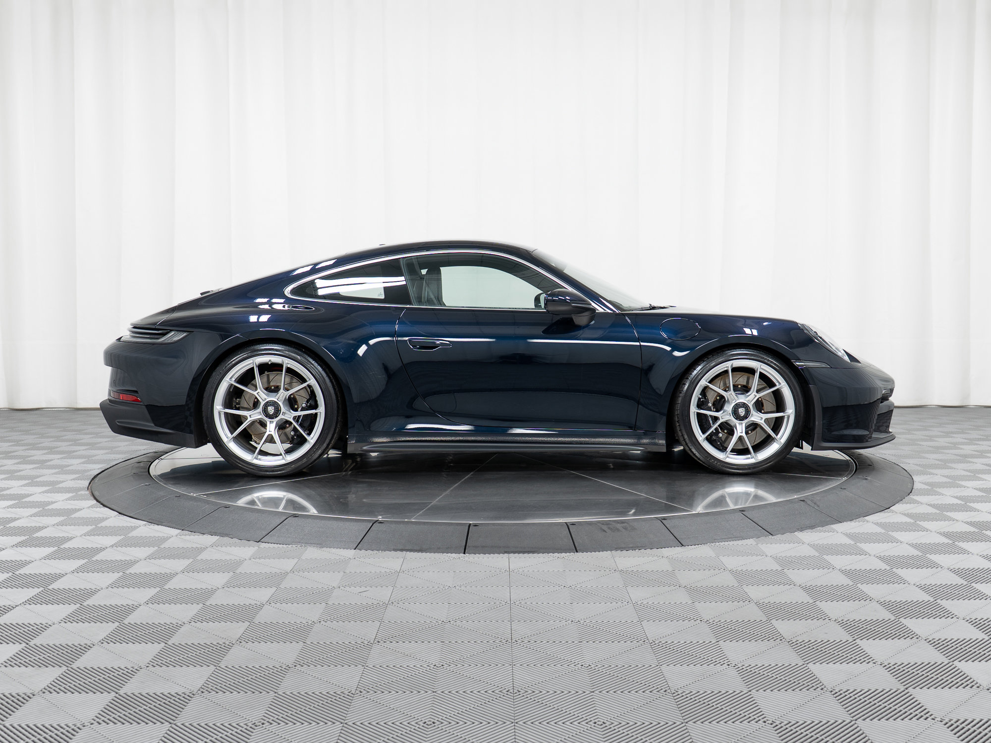 Used 2022 Porsche 911 GT3 image 8
