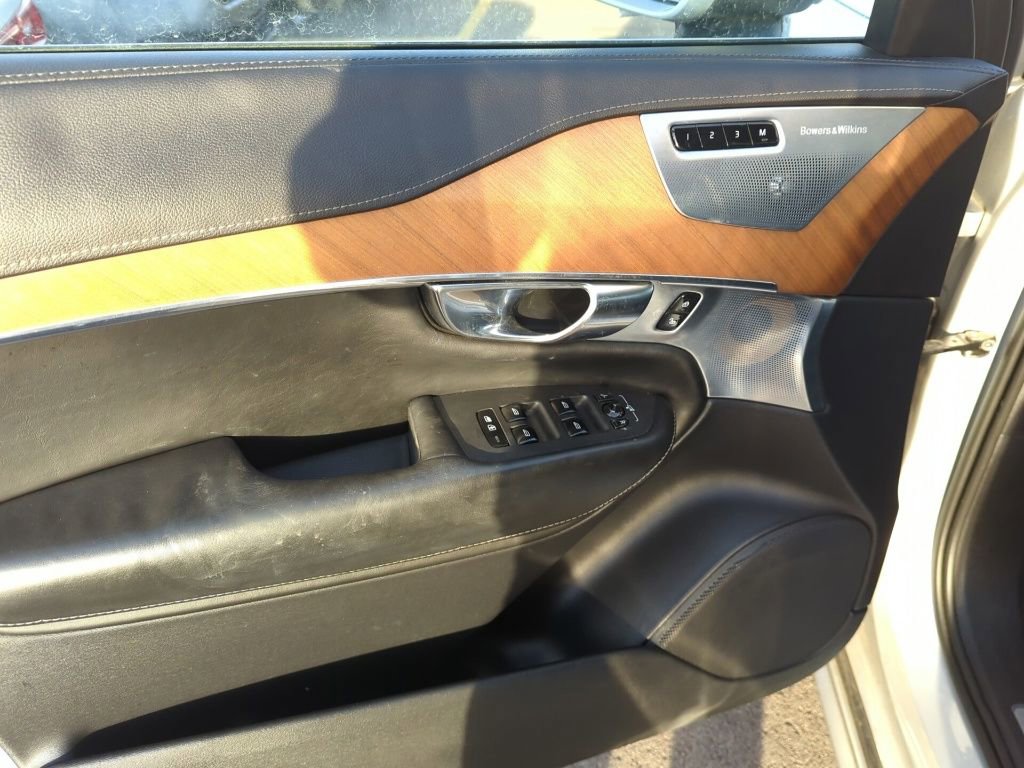 Used 2018 Volvo XC90 T8 Inscription w/ Luxury Package image 8