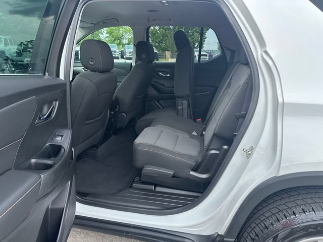 Used 2021 Chevrolet Traverse LS FWD image 15