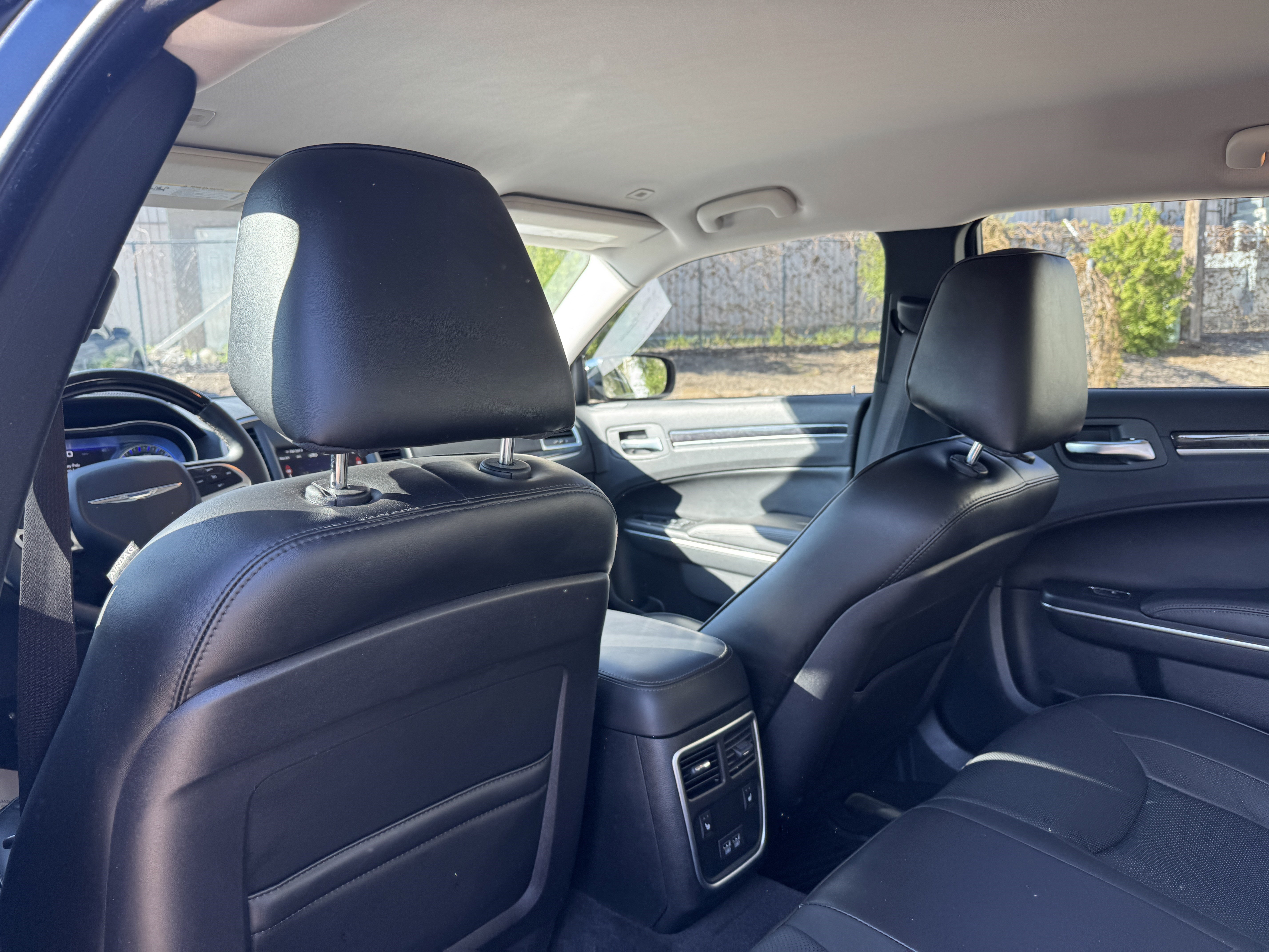 Used 2018 Chrysler 300 Limited w/ Safetytec Plus Group RWD image 15