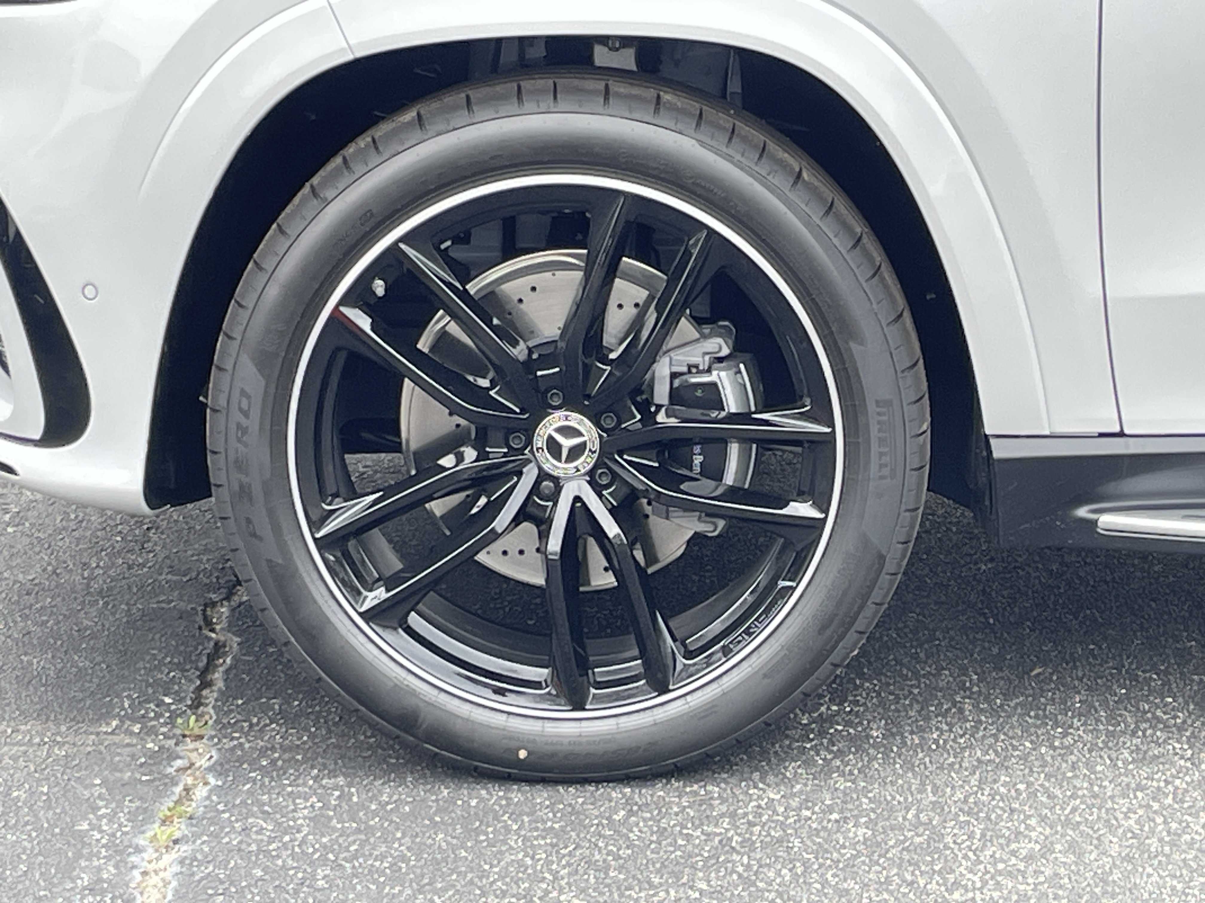 New 2026 Mercedes-Benz GLS 580 4MATIC image 16