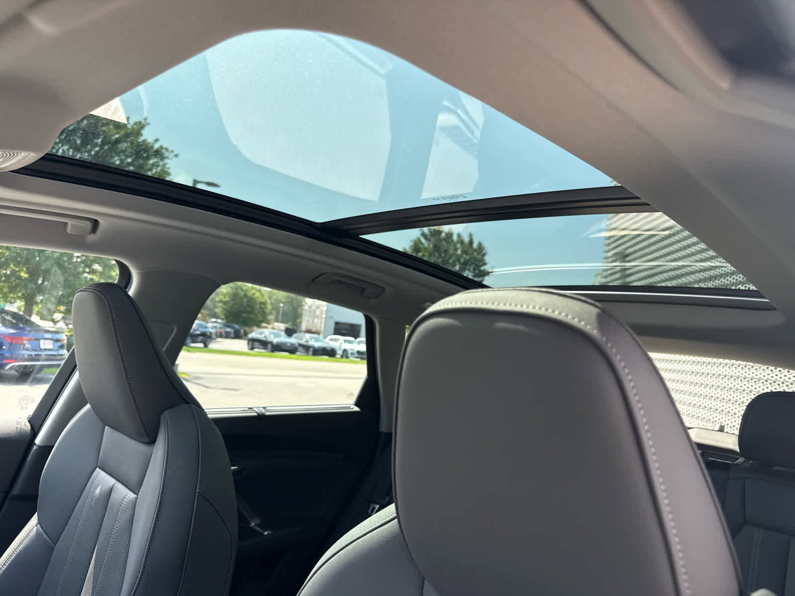 New 2025 Audi Q5 Prestige image 16