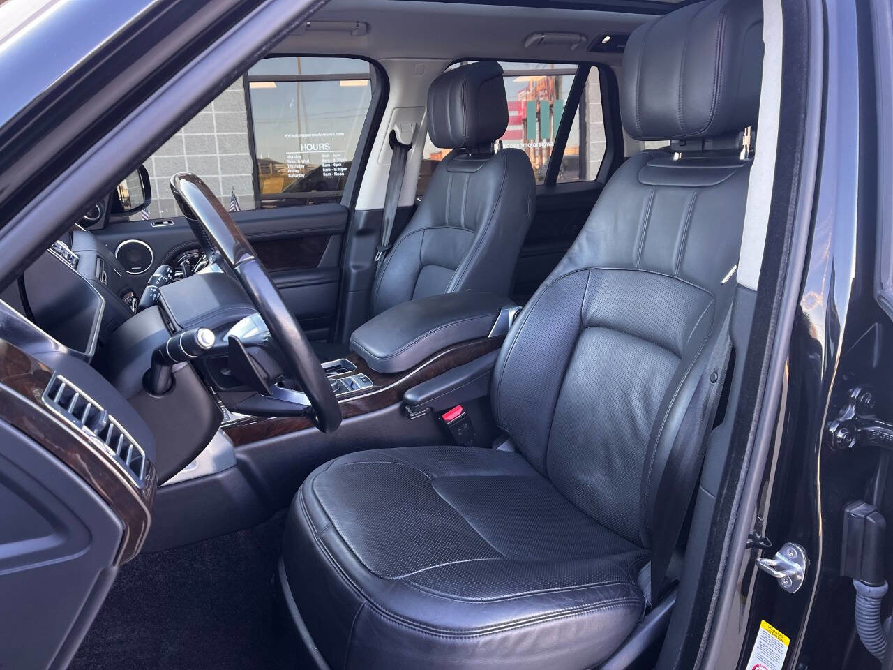 Used 2021 Land Rover Range Rover Westminster Edition image 9