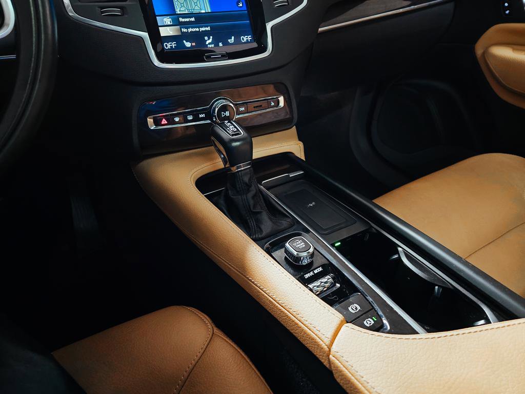 Used 2019 Volvo XC90 T6 Momentum w/ Advanced Package AWD/4WD image 30