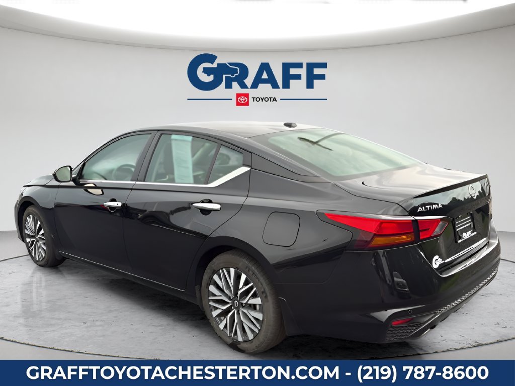 Used 2024 Nissan Altima 2.5 SV w/ SV Premium Package FWD image 10