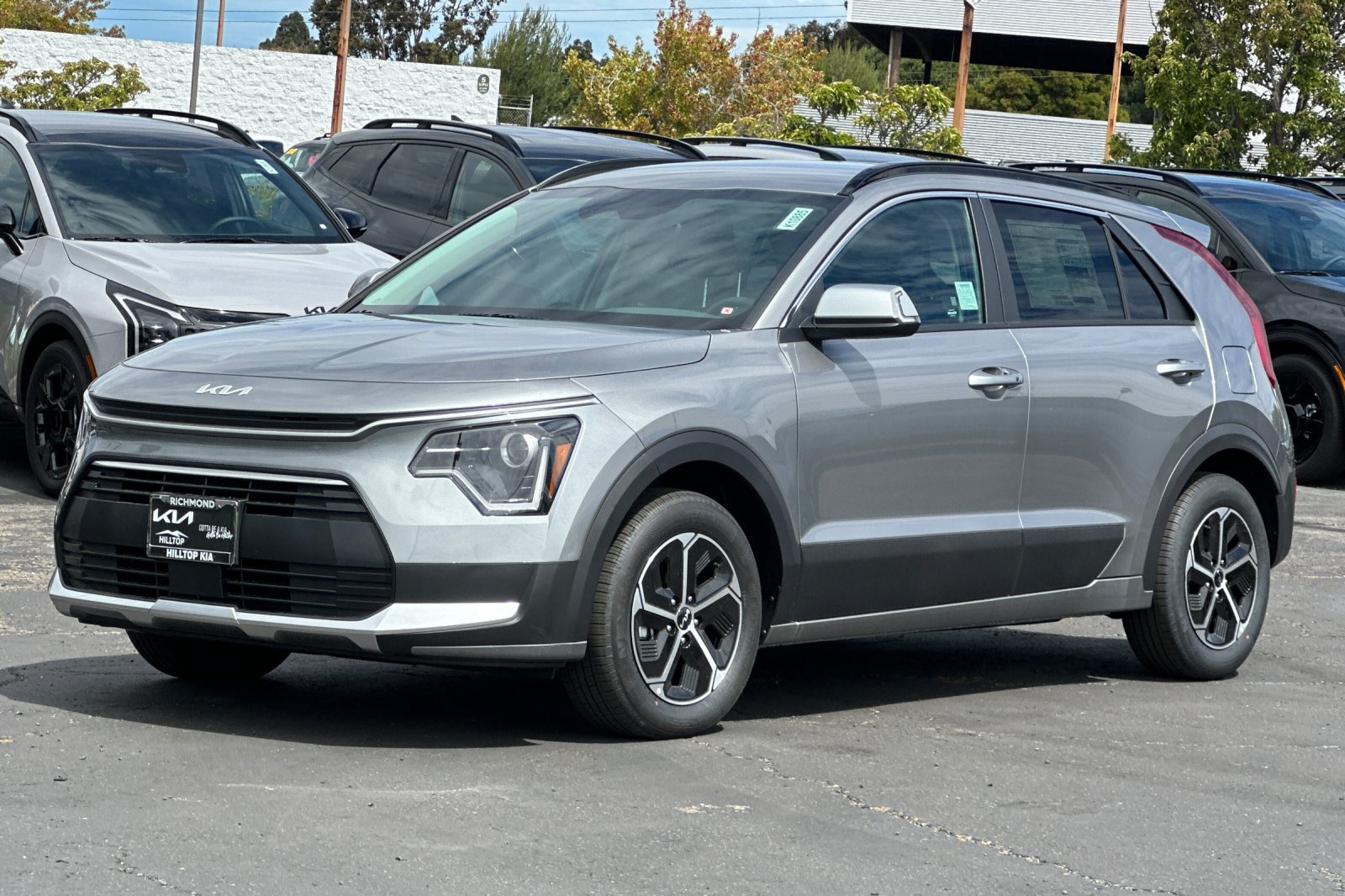 New 2026 Kia Niro EX FWD image 8