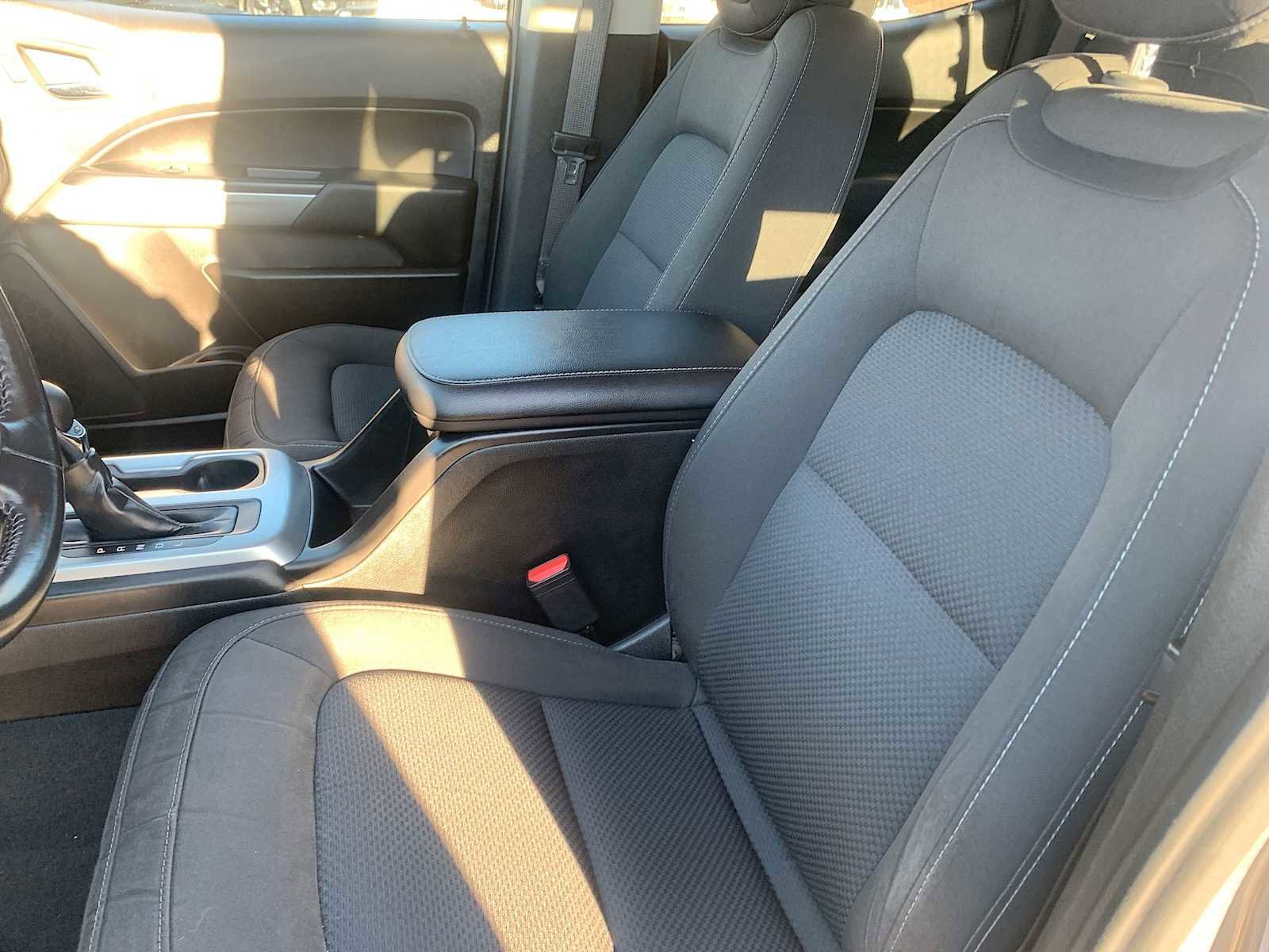 Certified 2022 Chevrolet Colorado LT w/ LT Convenience Package image 17