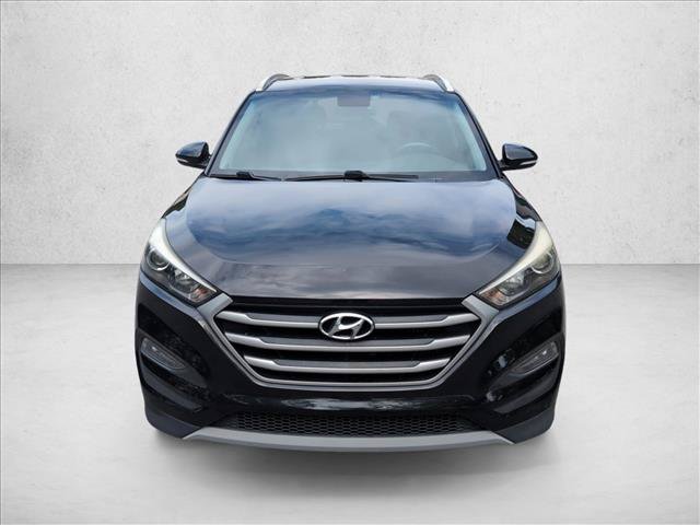 Used 2017 Hyundai Tucson Sport FWD image 2