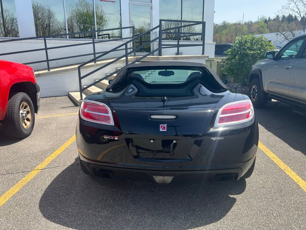 Used 2007 Saturn Sky Red Line RWD image 4
