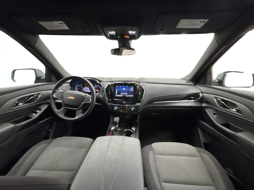 Used 2023 Chevrolet Traverse LT image 18