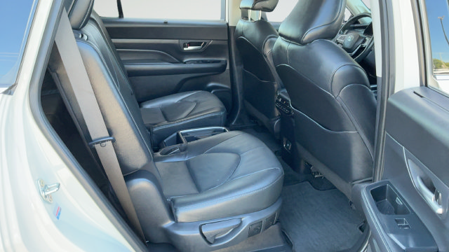 Used 2024 Toyota Grand Highlander AWD image 22
