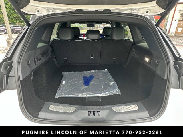 New 2025 Lincoln Nautilus Premier w/ Equipment Group 102A image 18