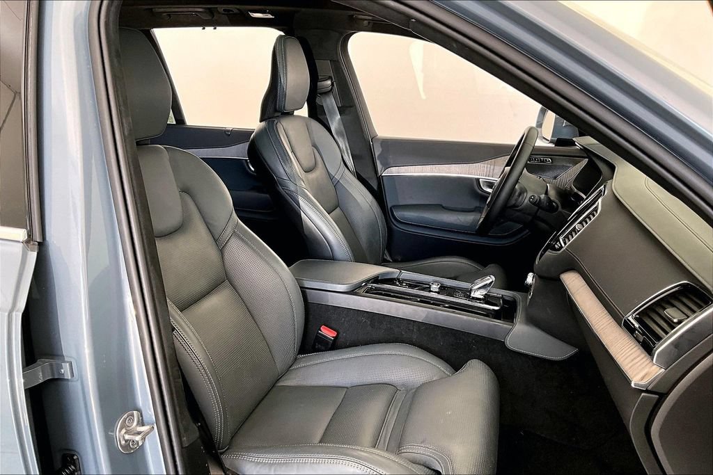 Certified 2023 Volvo XC90 B6 Ultimate w/ Lounge Package AWD/4WD image 8