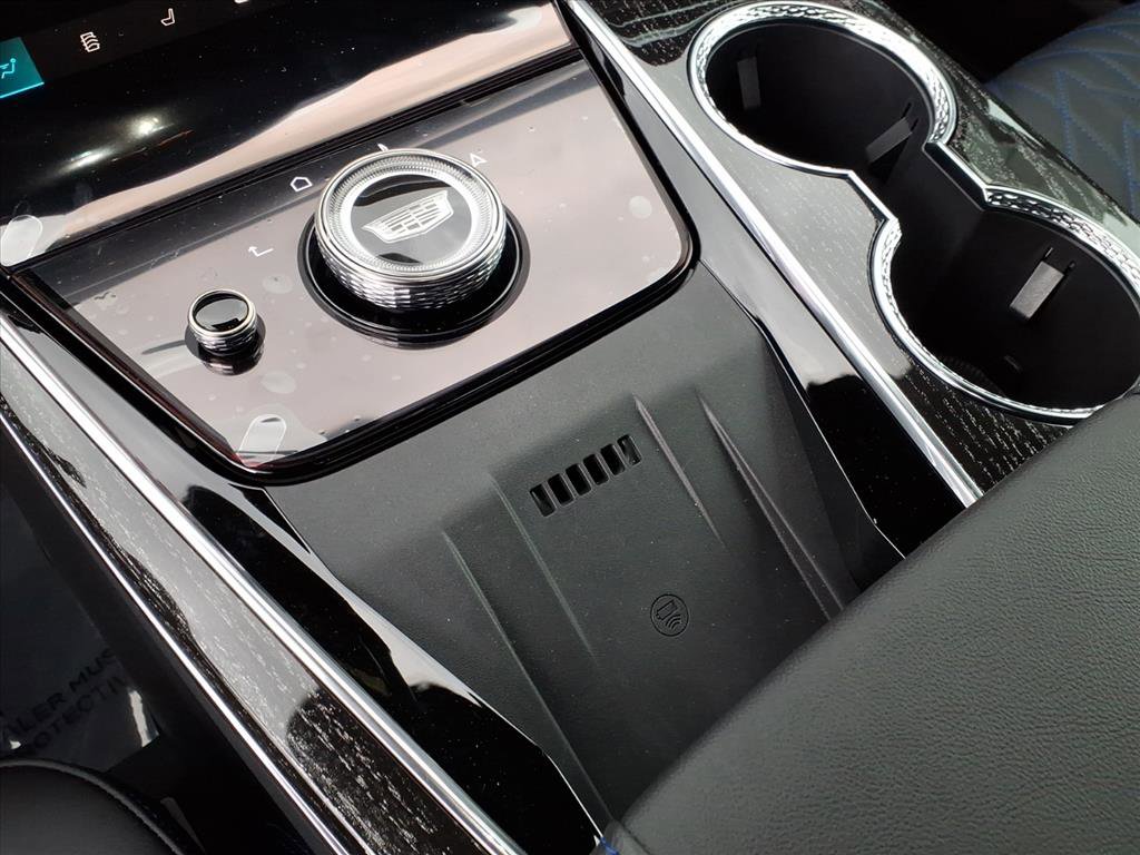 New 2026 Cadillac Escalade IQ Luxury 1 image 16