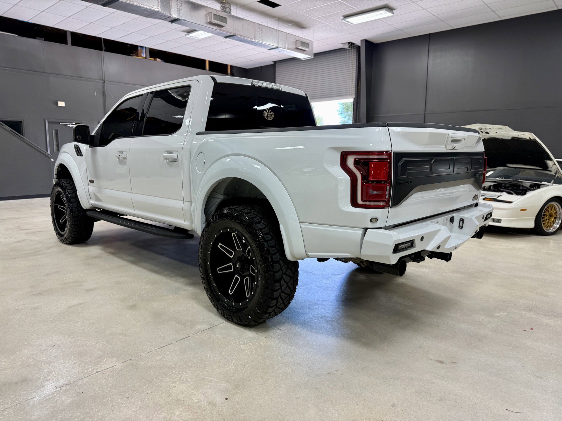 Used 2018 Ford F150 Raptor w/ Equipment Group 802A Luxury image 5