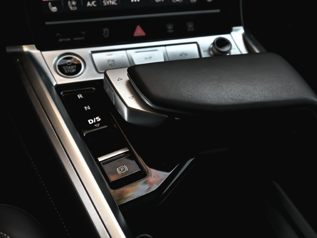 Used 2024 Audi Q8 e-tron Prestige w/ Prestige Package AWD/4WD image 27