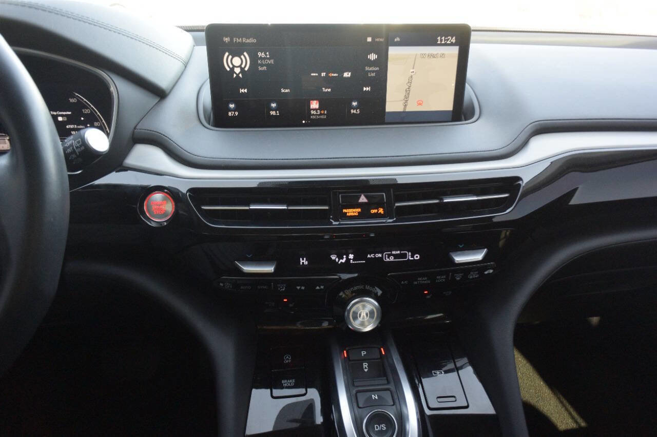 Used 2024 Acura MDX SH-AWD w/ Technology Package image 25