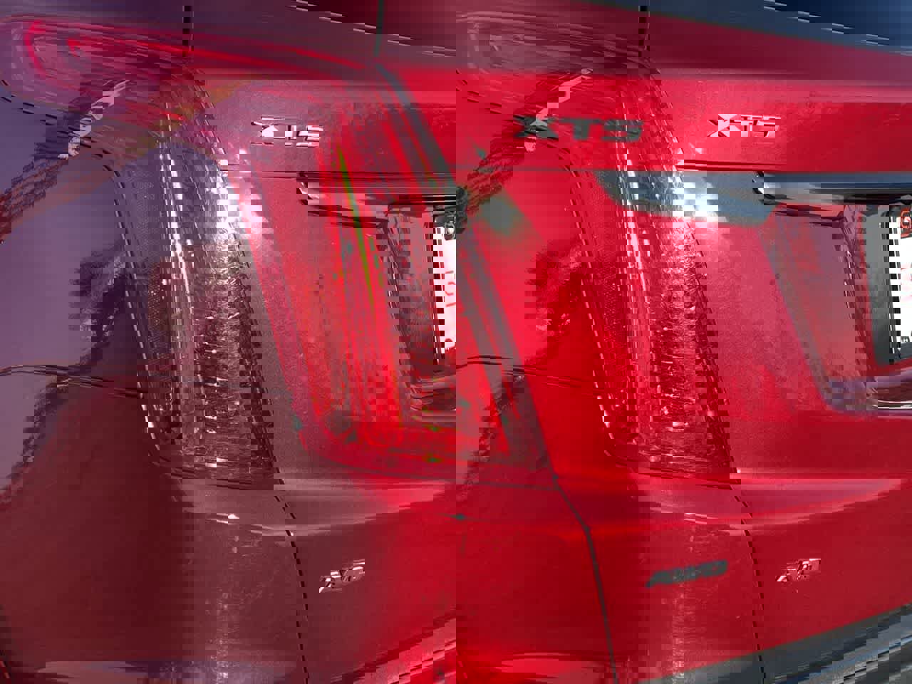 Used 2019 Cadillac XT5 Premium Luxury w/ LPO, Black Ice Package image 40