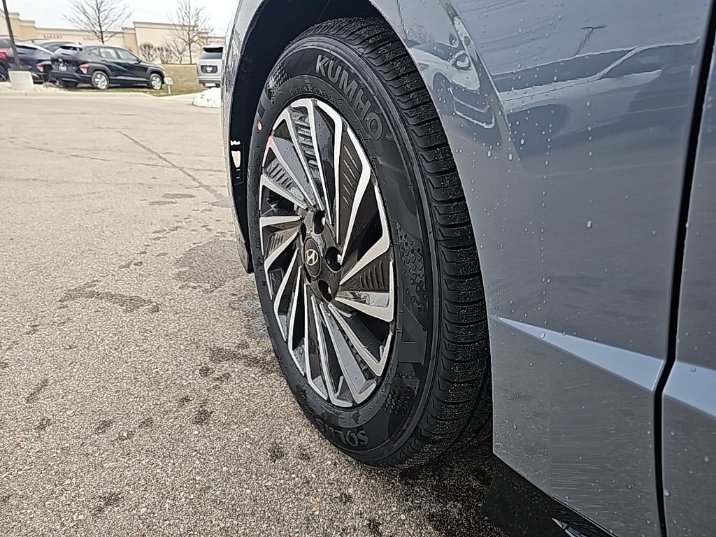 New 2026 Hyundai Sonata Limited FWD image 42
