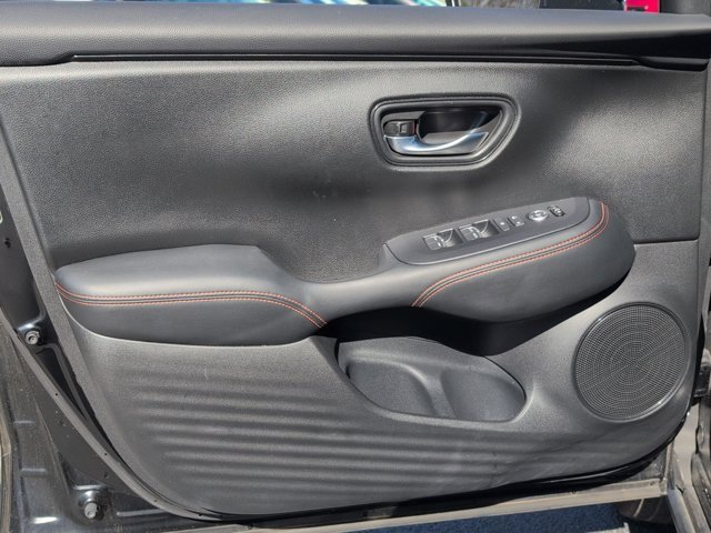 Used 2025 Honda HR-V Sport image 11