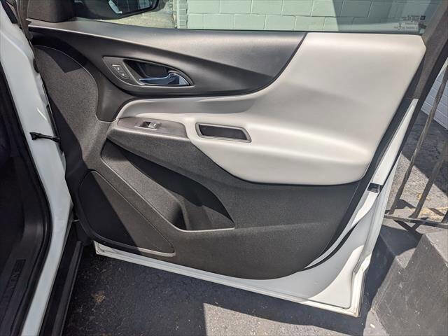 Used 2018 Chevrolet Equinox LS AWD/4WD image 18