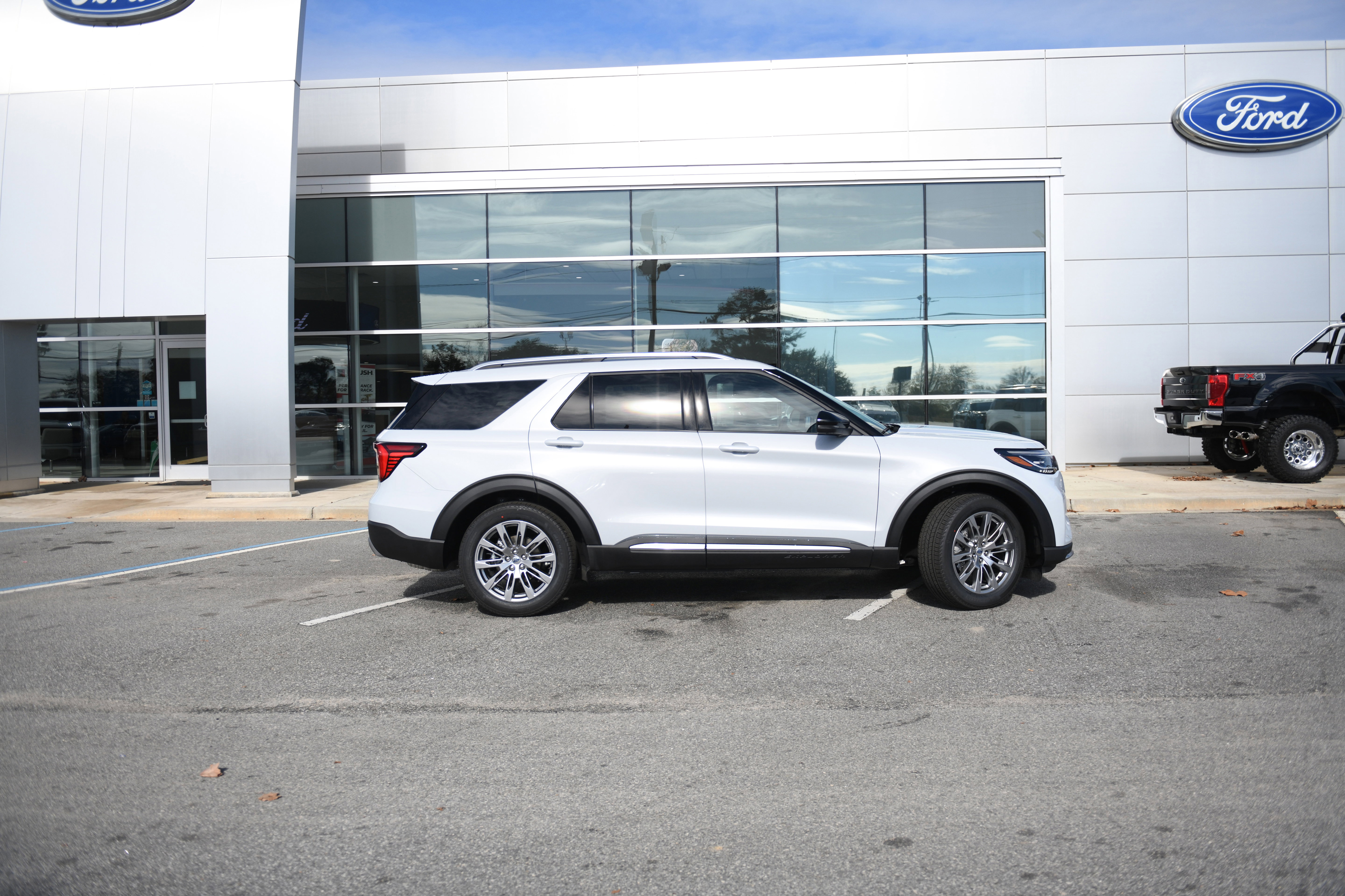 New 2026 Ford Explorer Platinum RWD image 2