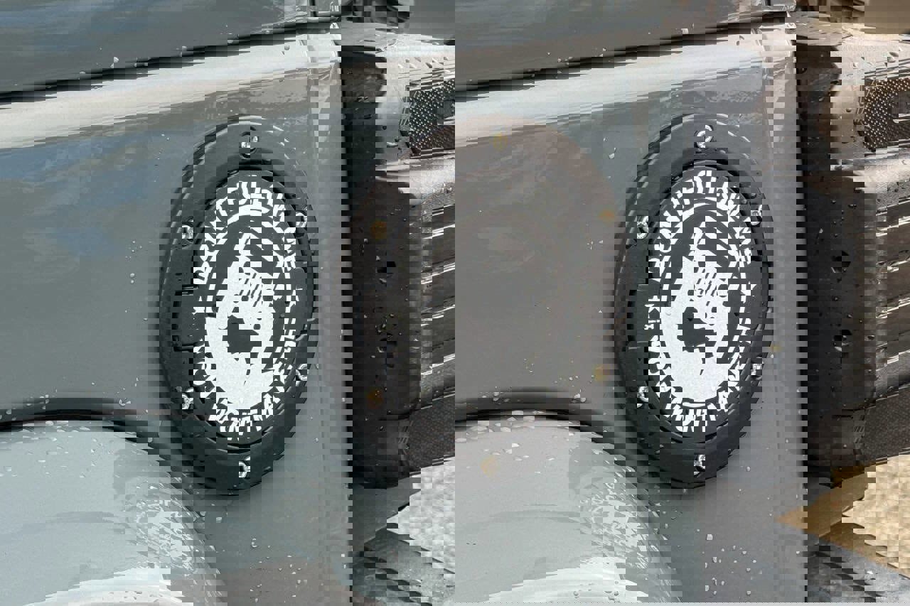 Used 2015 Jeep Wrangler Unlimited Sahara w/ Connectivity Group image 30