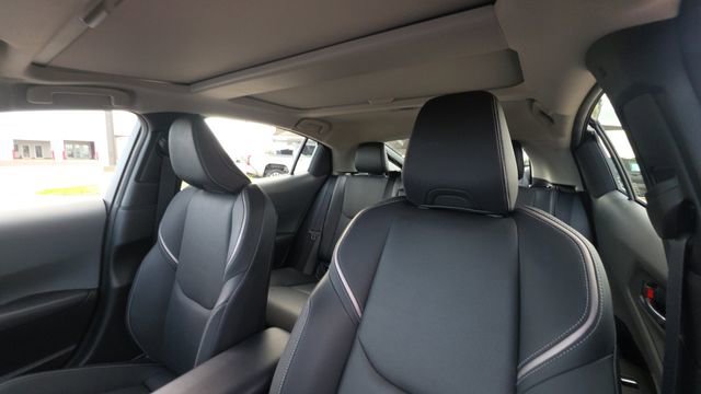 Used 2024 Toyota Prius Limited w/ Limited Premium Package FWD image 14