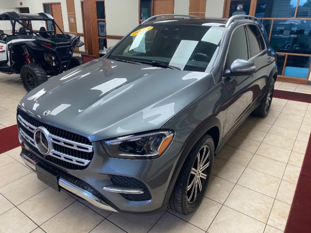 Used 2025 Mercedes-Benz GLE 450e 4MATIC w/ Driver Assistance Package image 1