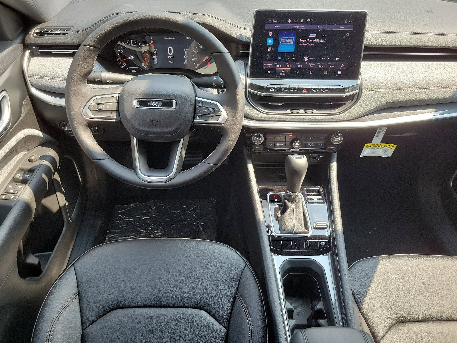 Used 2024 Jeep Compass Latitude image 6