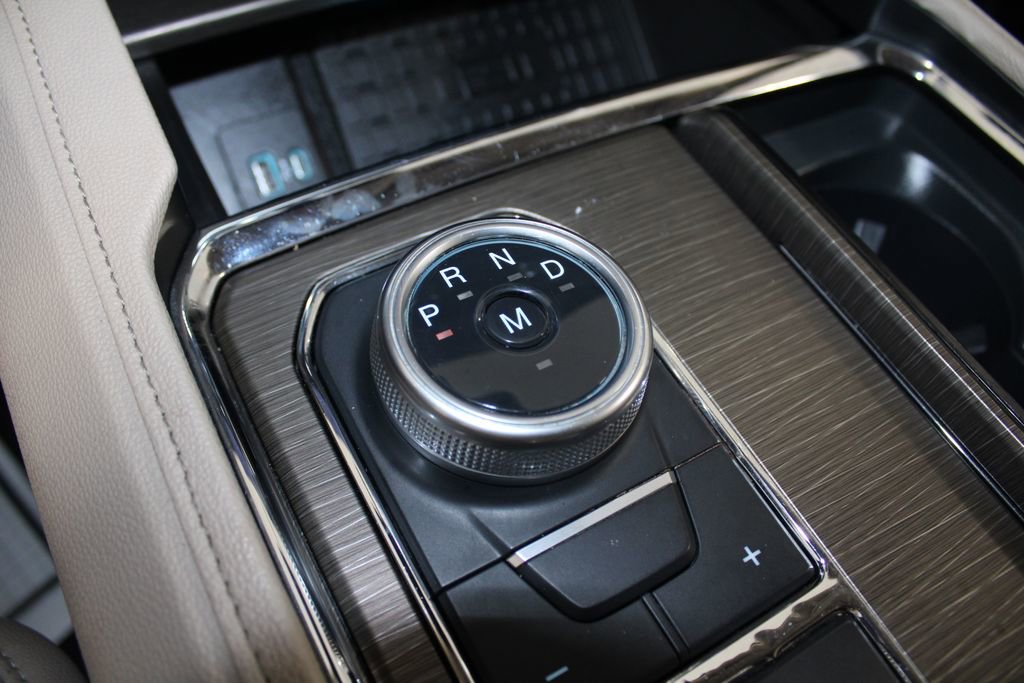 Used 2024 Ford Expedition Limited image 59