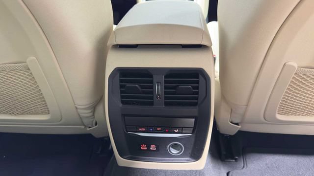 Used 2020 BMW 330i Sedan w/ Convenience Package RWD image 17