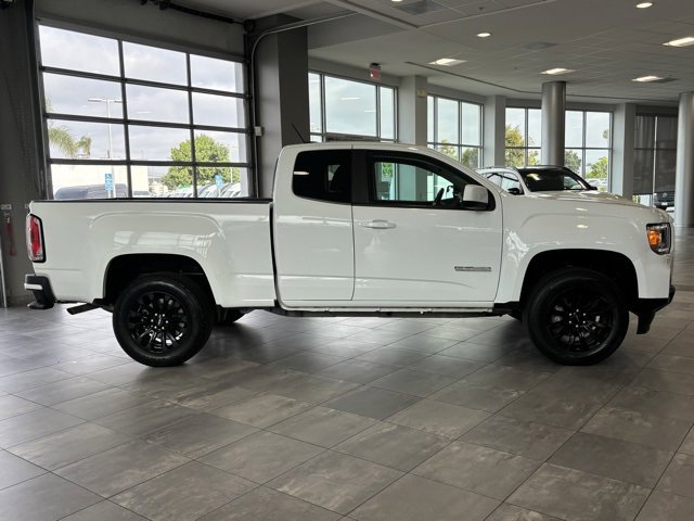Used 2022 GMC Canyon Elevation image 2