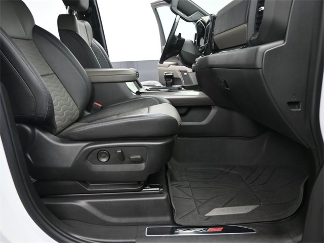 Used 2022 Chevrolet Silverado 1500 ZR2 image 18