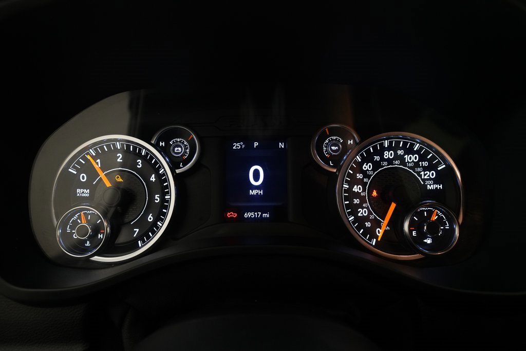 Used 2020 RAM 1500 Big Horn image 2