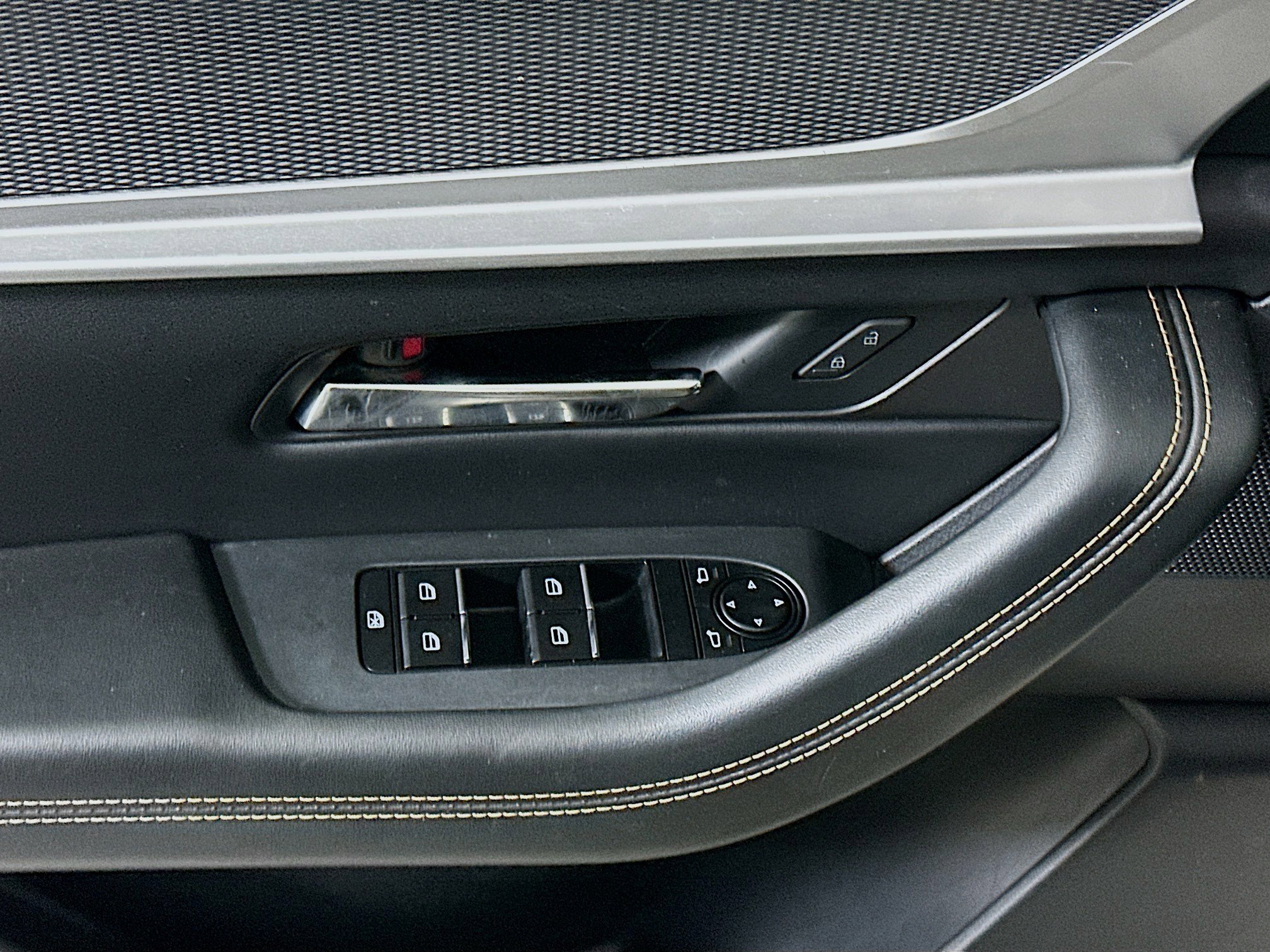 Used 2025 MAZDA CX-90 3.3 Turbo w/ Preferred Package image 13