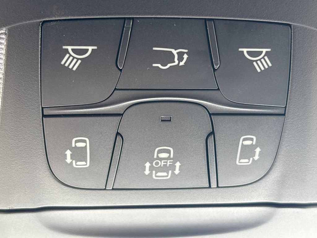 New 2027 Chrysler Pacifica Select FWD image 38