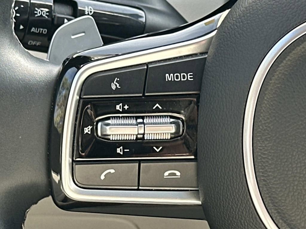 Used 2023 Kia Sorento SX image 26