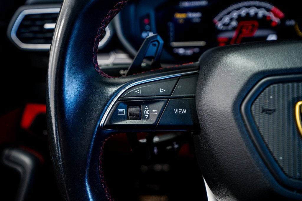 Used 2021 Lamborghini Urus image 45