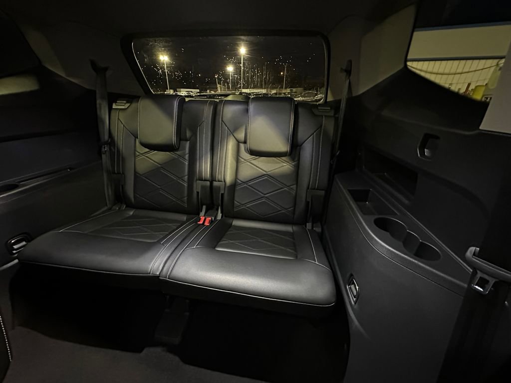Used 2024 Volkswagen Atlas SE image 21