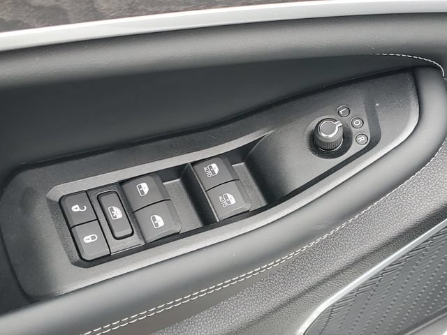 New 2026 Jeep Grand Cherokee Limited AWD/4WD image 17
