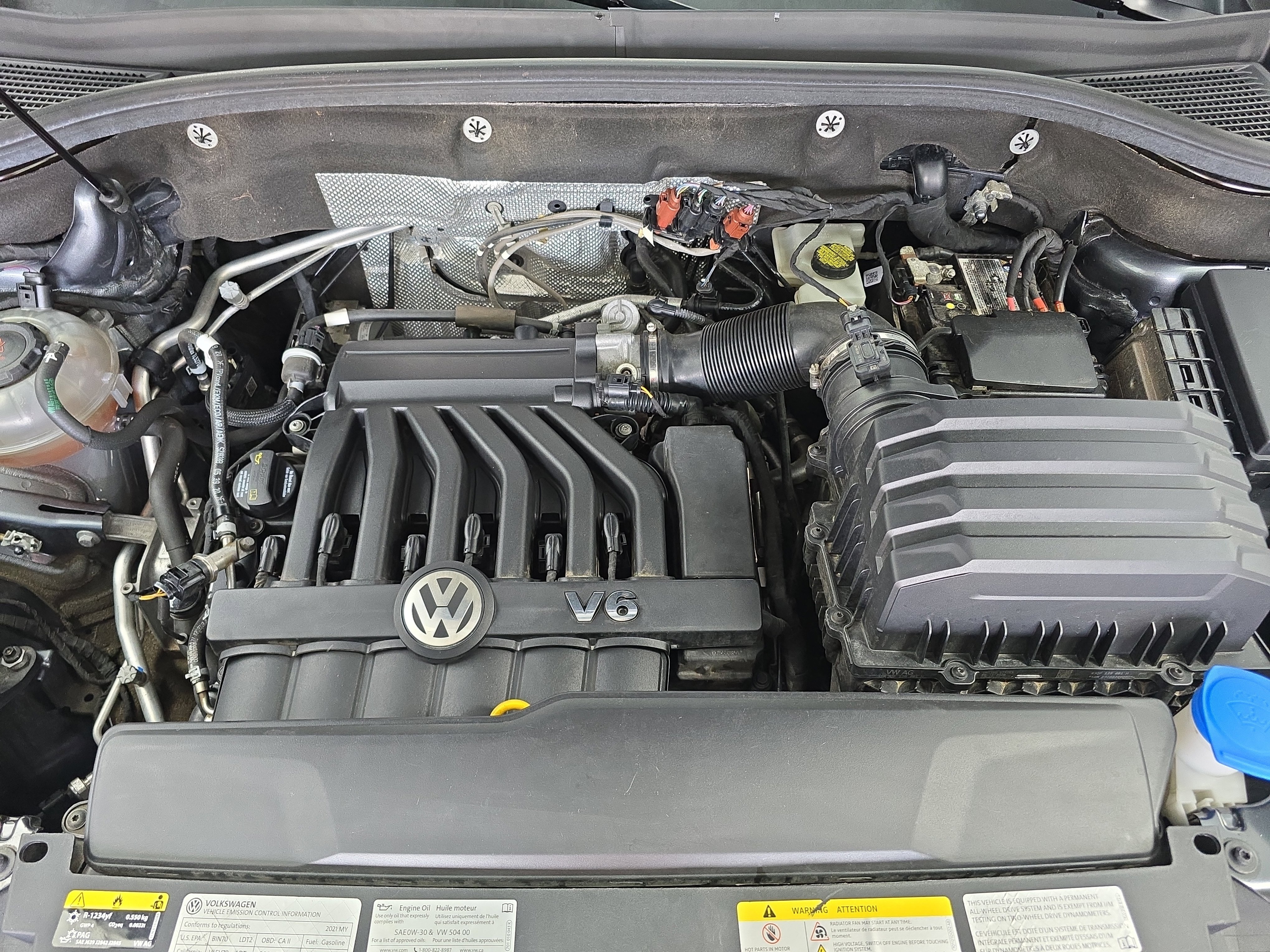 Used 2021 Volkswagen Atlas Cross Sport SEL Premium image 31