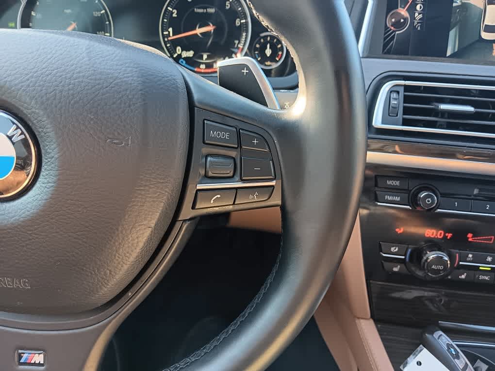 Used 2015 BMW 750i xDrive AWD/4WD image 19
