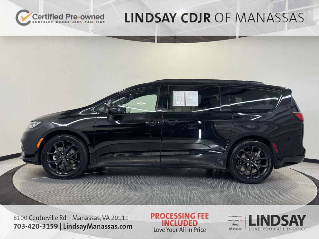 Certified 2025 Chrysler Pacifica Limited FWD image 6